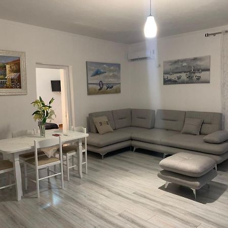 Vjola Apartments 2 Saranda Extérieur photo
